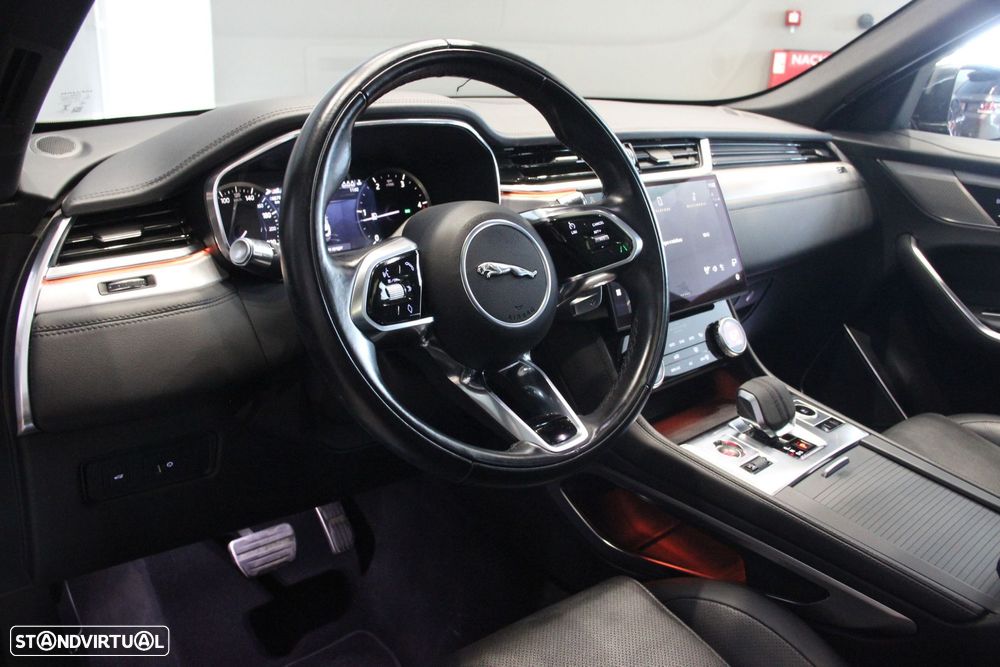 Jaguar F-Pace 2.0 D200 AWD R-Dynamic SE - 8
