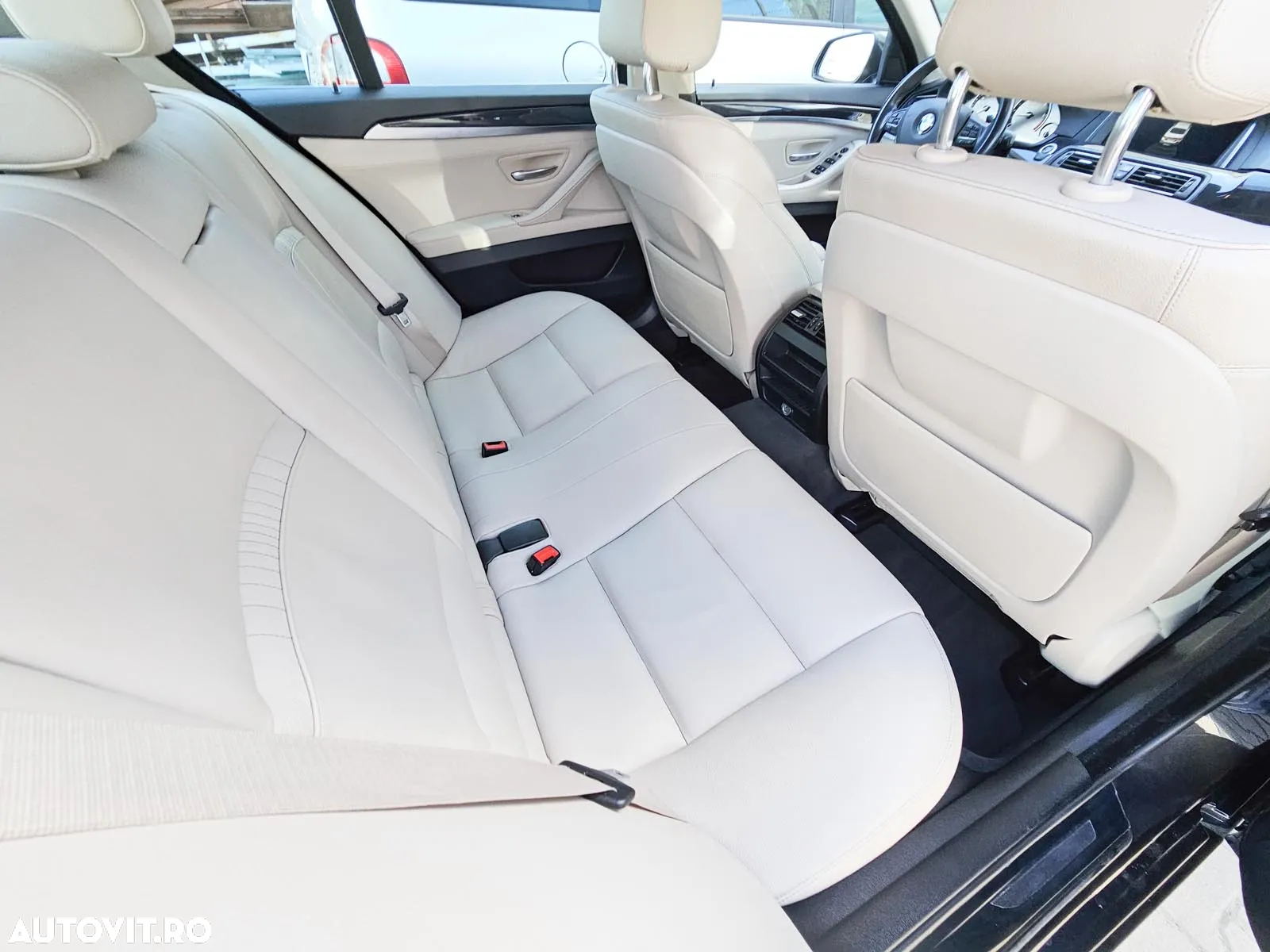 BMW Seria 5 530d xDrive Sport-Aut. Luxury Line - 20