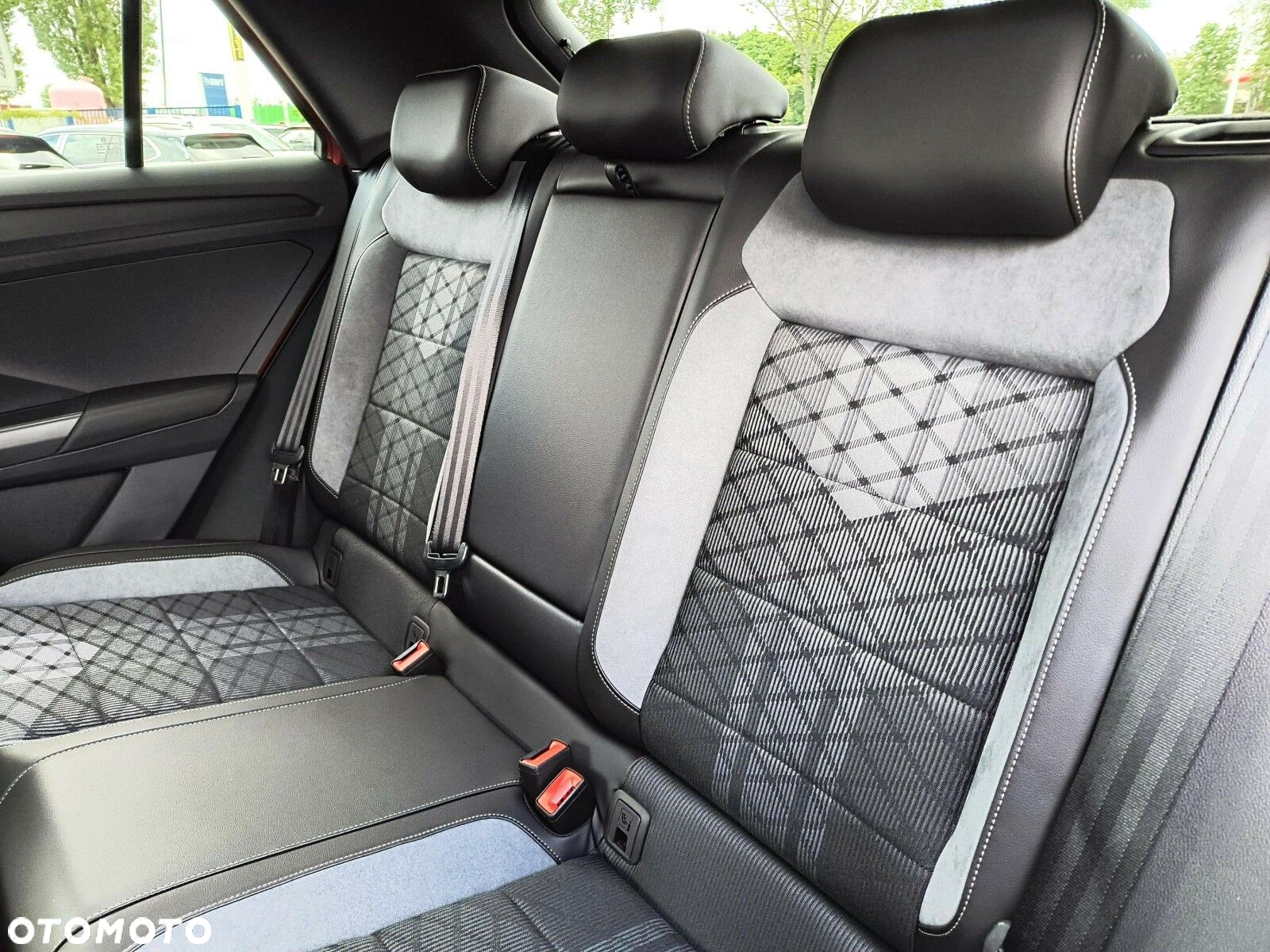 Volkswagen T-Roc 1.5 TSI R-Line Plus DSG - 22