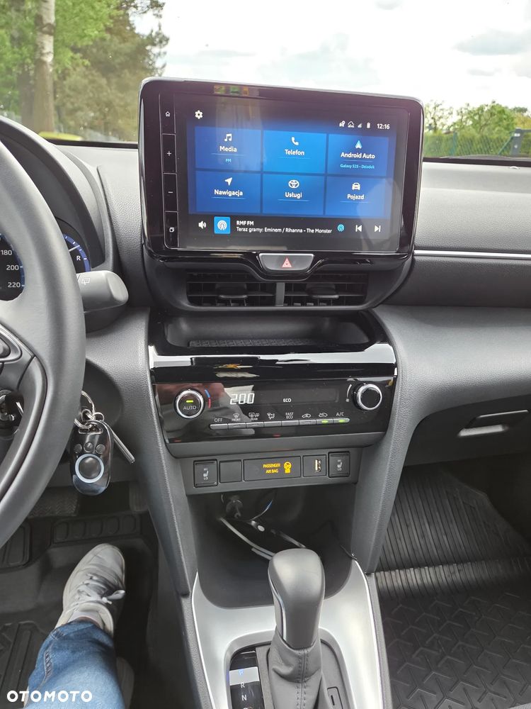 Toyota Yaris Cross Hybrid 1.5 Comfort AWD - 23