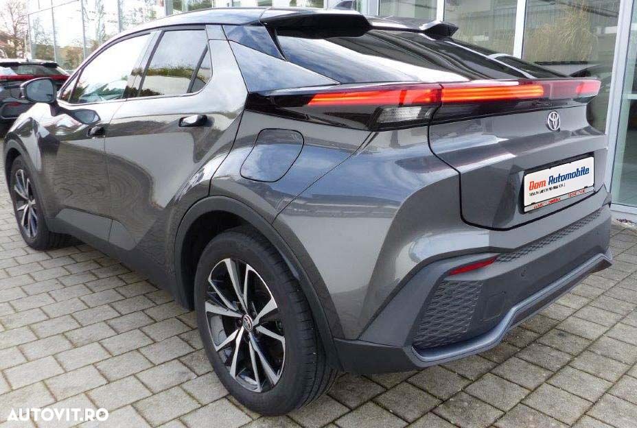 Toyota C-HR 1.8 Hybrid Team Deutschland - 6