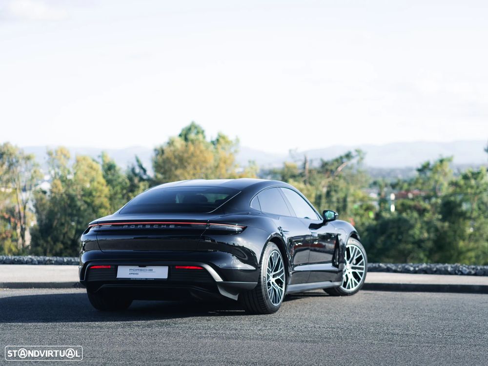 Porsche Taycan - 5