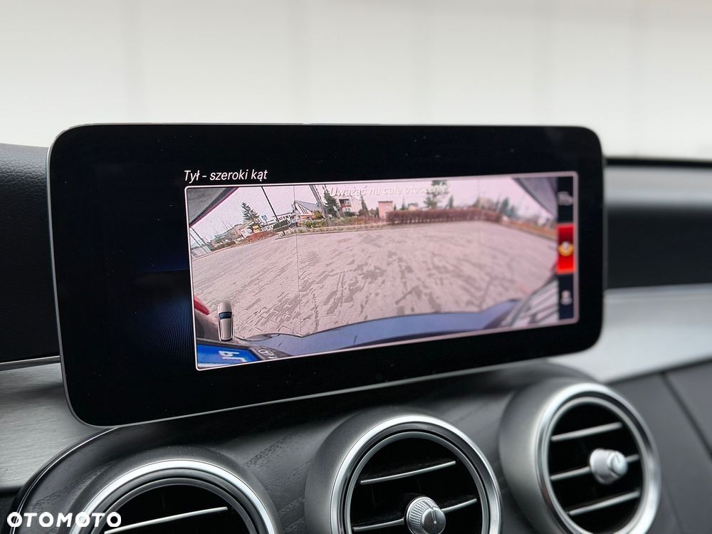 Mercedes-Benz Klasa C - 36