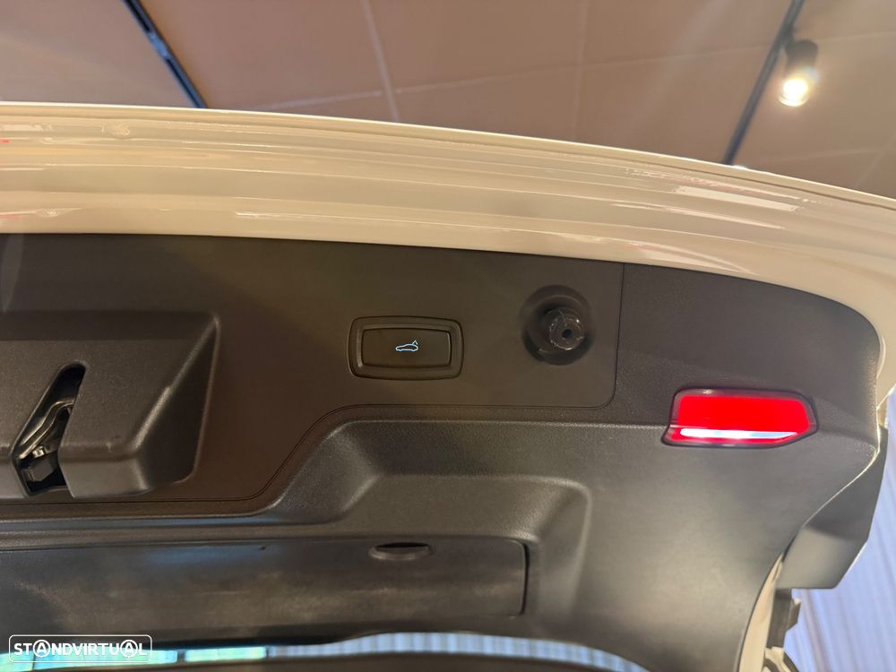 Porsche Panamera Sport Turismo 4 E-Hybrid Platinum Edition - 44