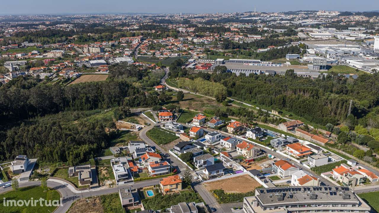 Terreno Urbano em Arcozelo - Grande imagem: 5/14