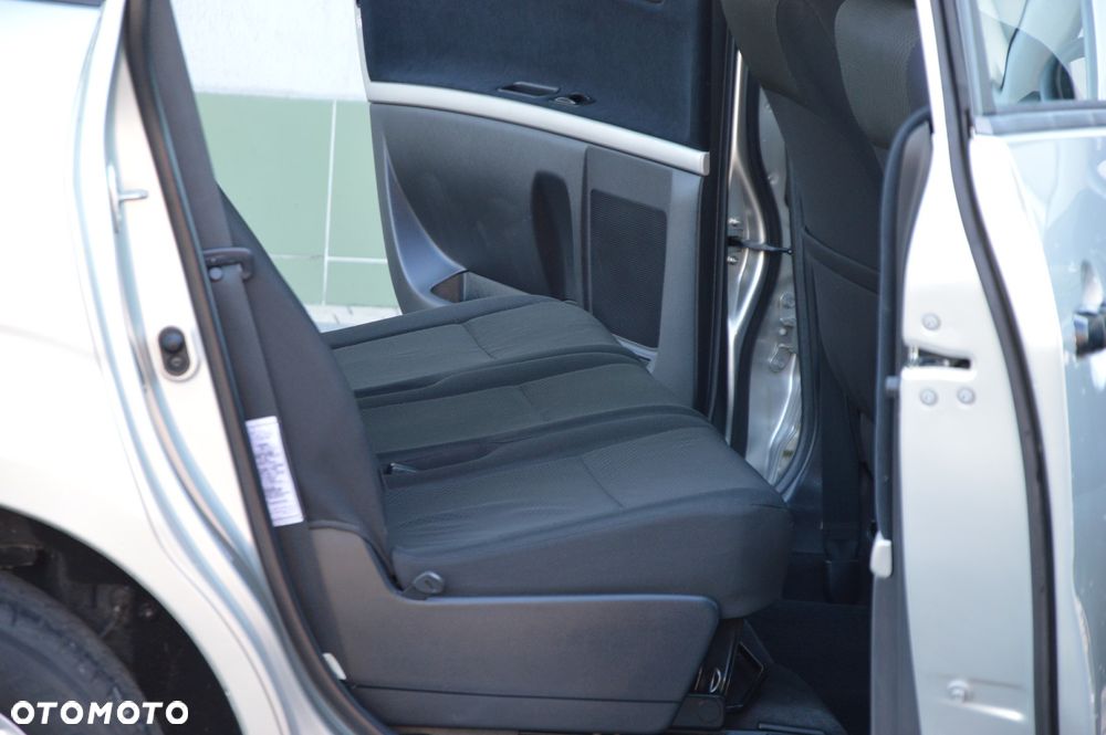 Toyota Corolla Verso 1.6 Sol - 19