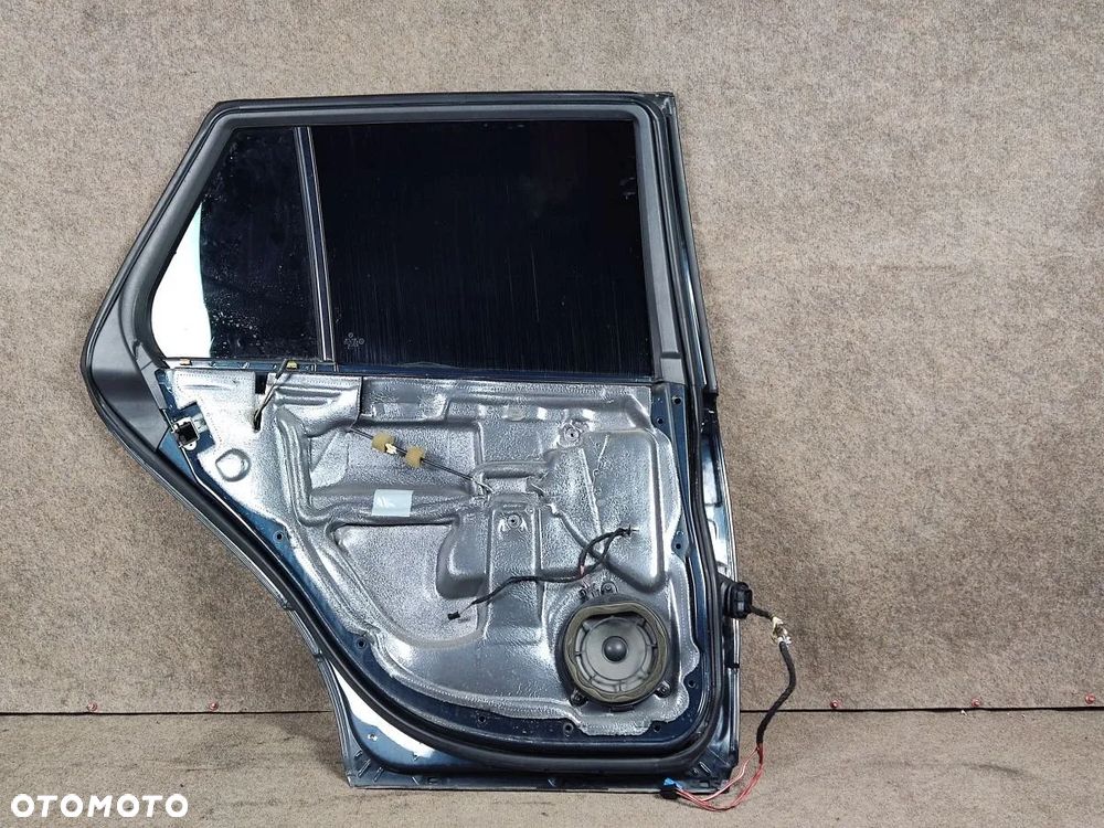 MERCEDES C-Klasa W203 Kombi 01-07r Drzwi Tył Lewy - 6