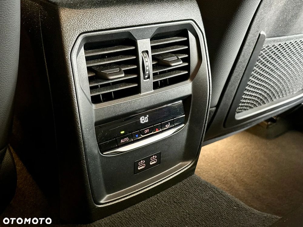 BMW Seria 3 320d xDrive mHEV M Sport sport - 21