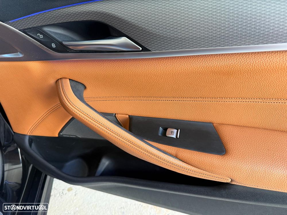 BMW 530 e iPerformance Pack M - 12