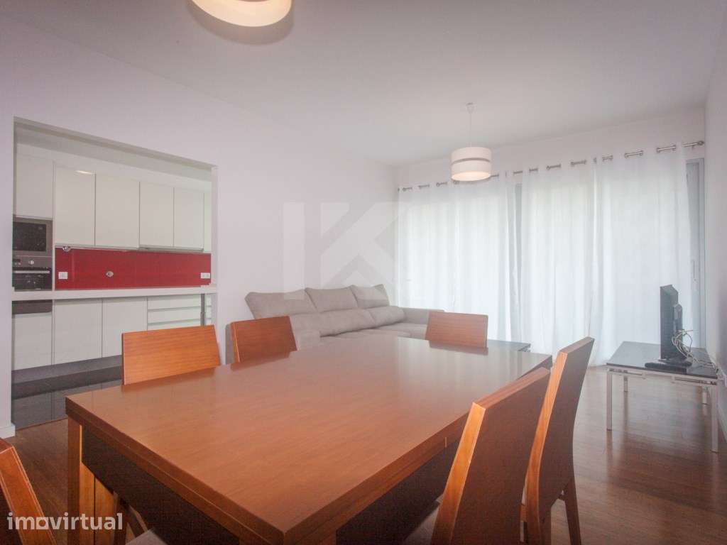 Apartamento T2 Mobilado Localizado nos Piornais São Martinho Funchal - Grande imagem: 3/13