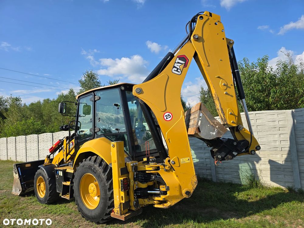 Caterpillar - 9