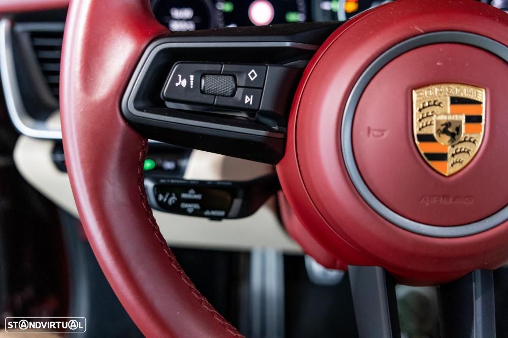 Porsche 911 (992) Targa 4S Heritage Design - 43