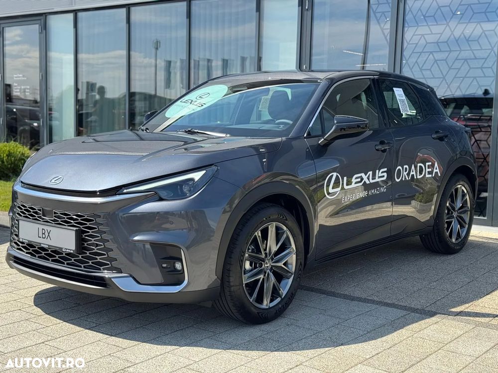 Lexus LBX 1.5 HEV 4x2 CVT Elegant - 6