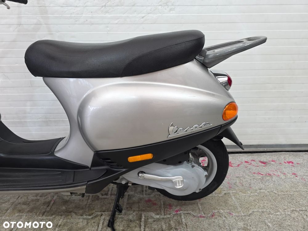 Piaggio Vespa - 10