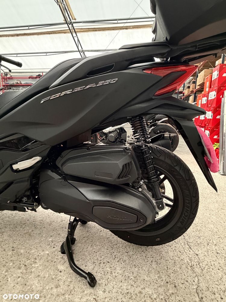 Honda NSS - 14