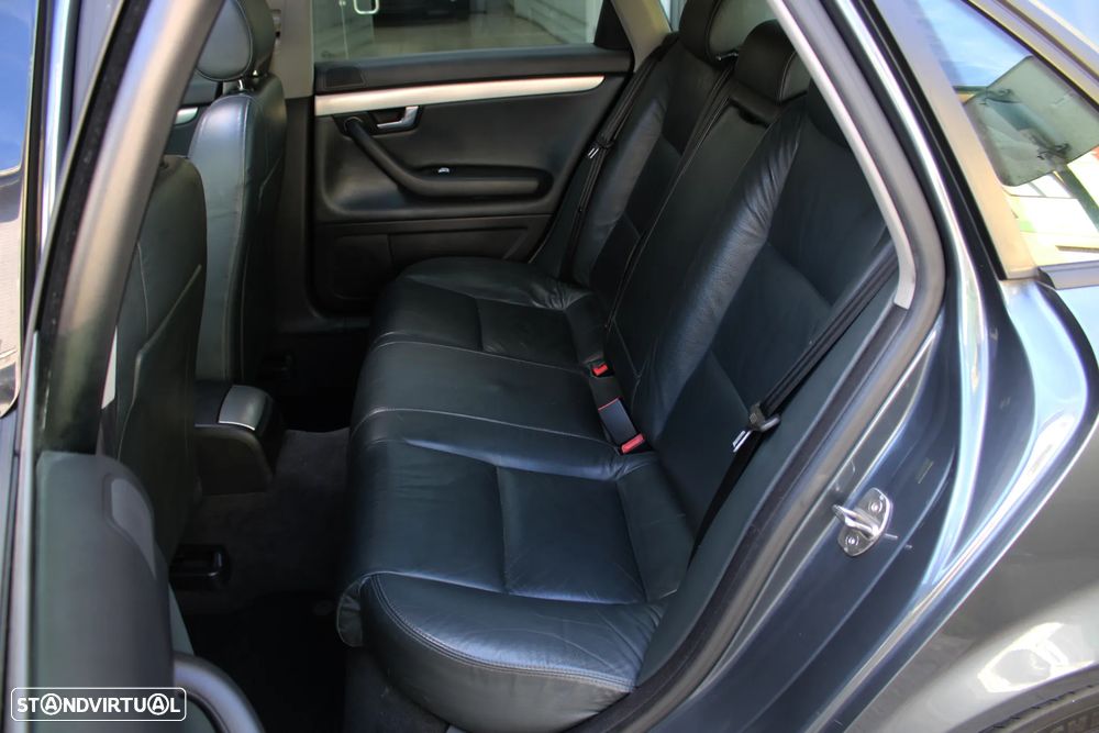 Audi A4 1.9 TDI m5 - 25