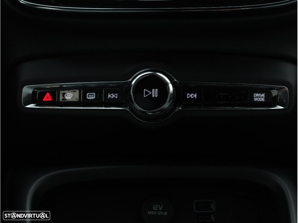 Volvo XC 40 1.5 T4 PHEV Core - 34