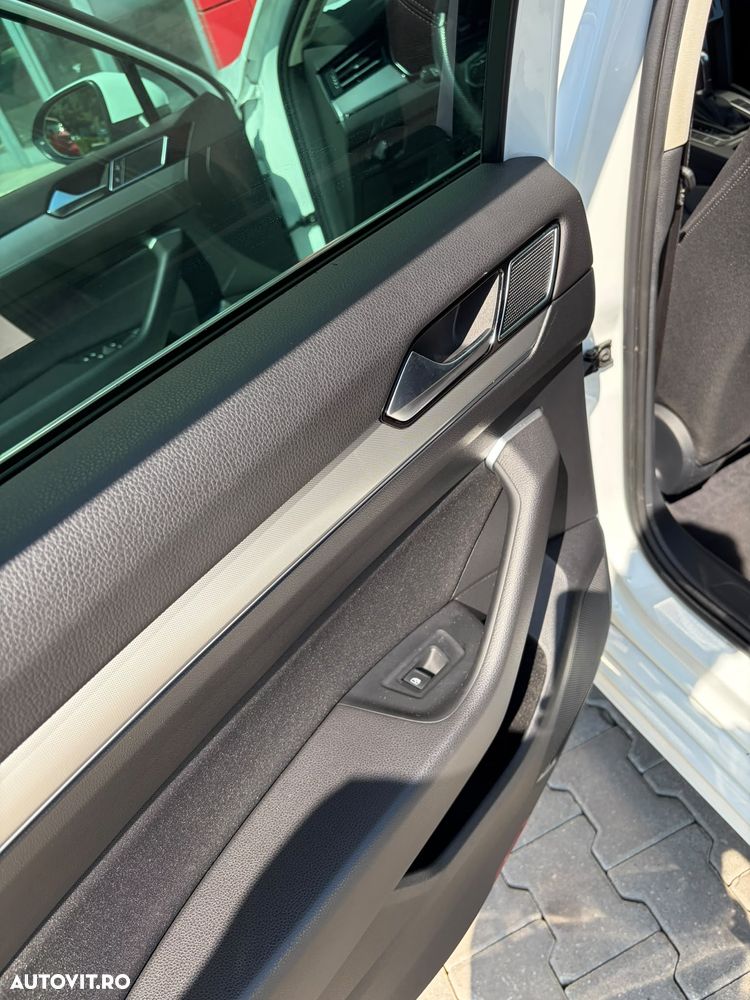 Volkswagen Passat 1.4 TSI ACT (BlueMotion Technology) DSG Highline - 11