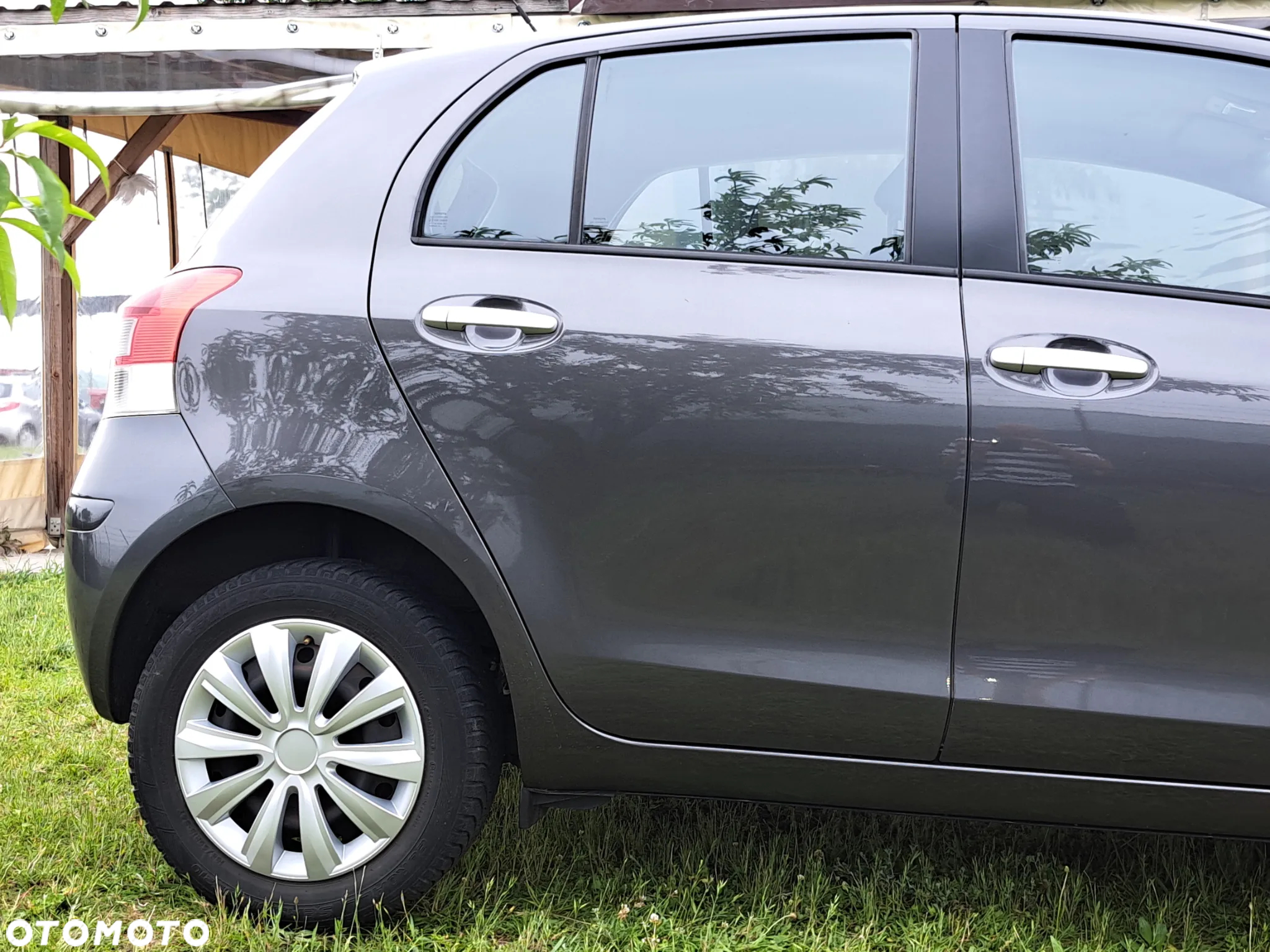 Toyota Yaris - 4