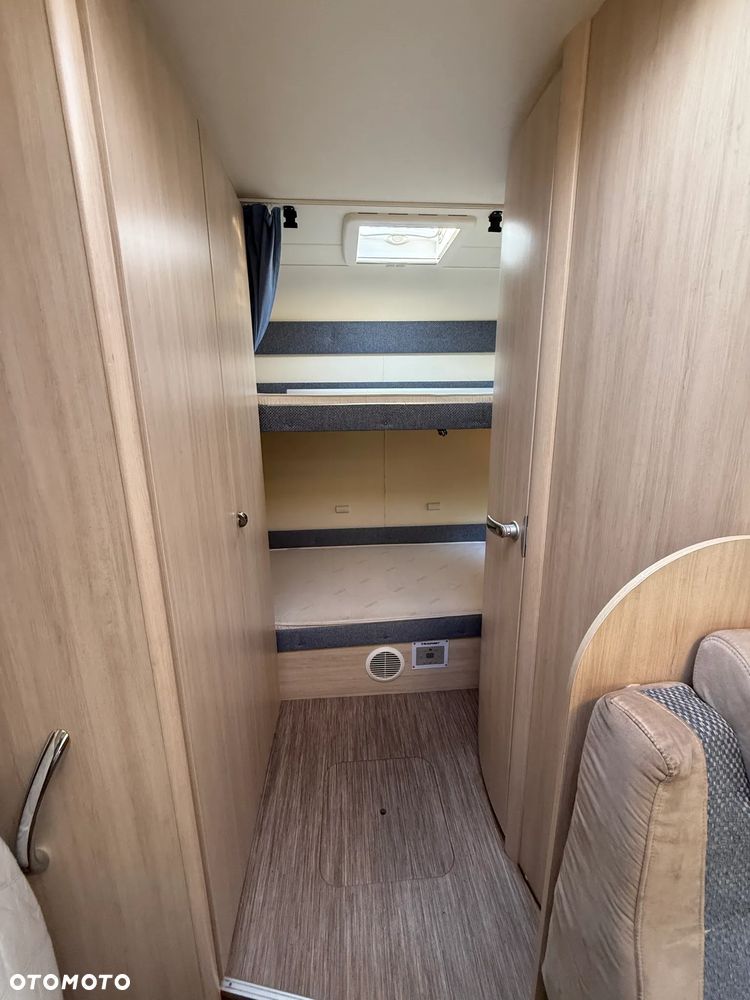 Hobby Kamper,camper I właściciel garażowany 6-osób - 14