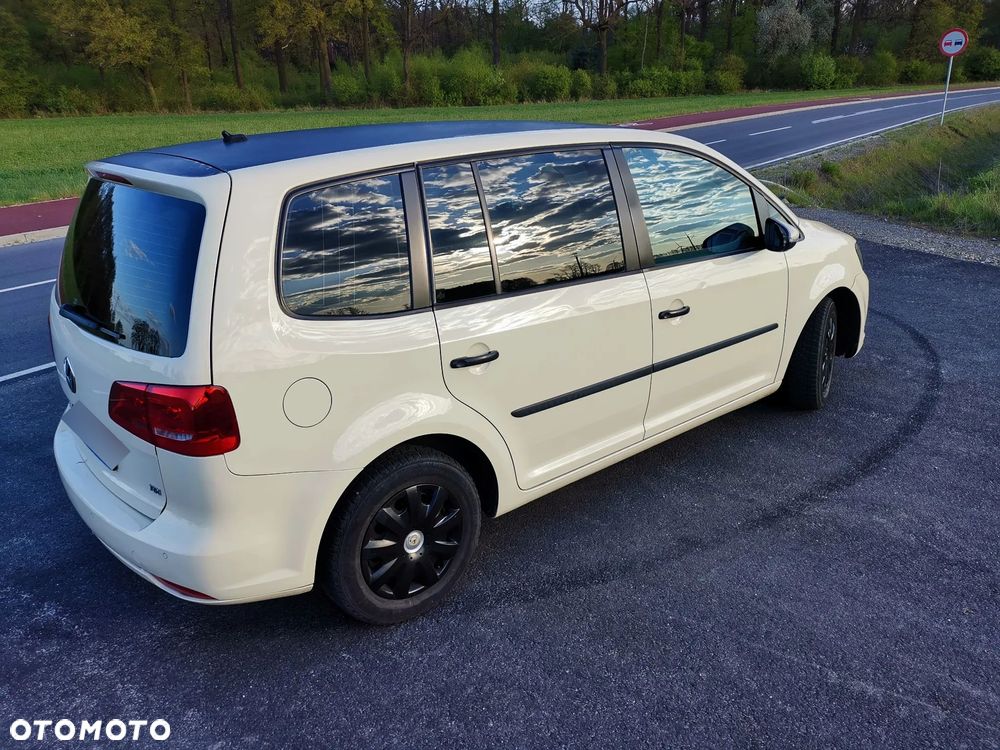 Volkswagen Touran 1.6 TDI DPF DSG Trendline - 15