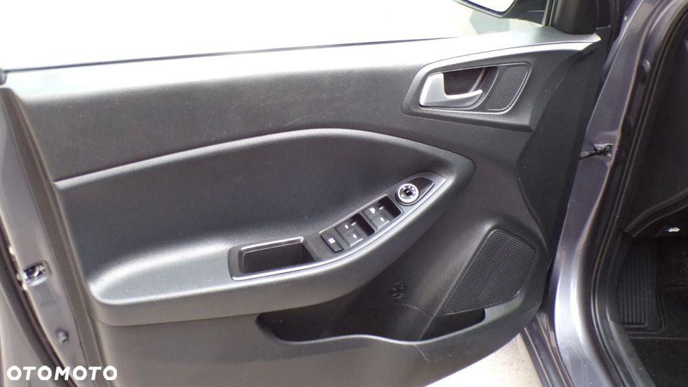 Hyundai i20 - 24