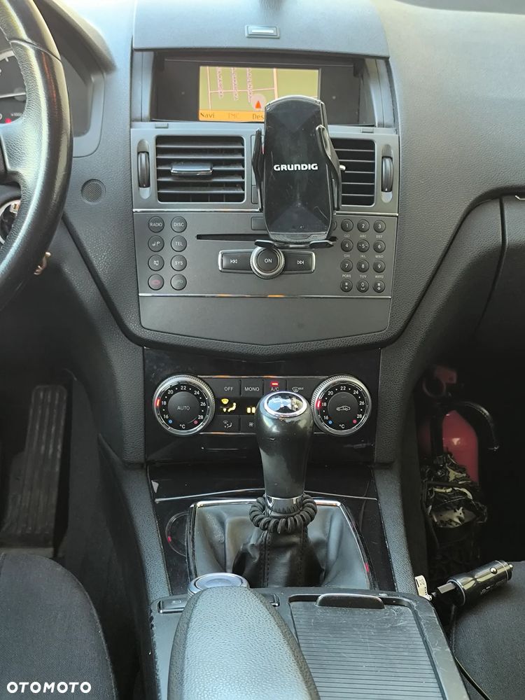 Mercedes-Benz Klasa C 200 CDI BlueEff Classic - 11