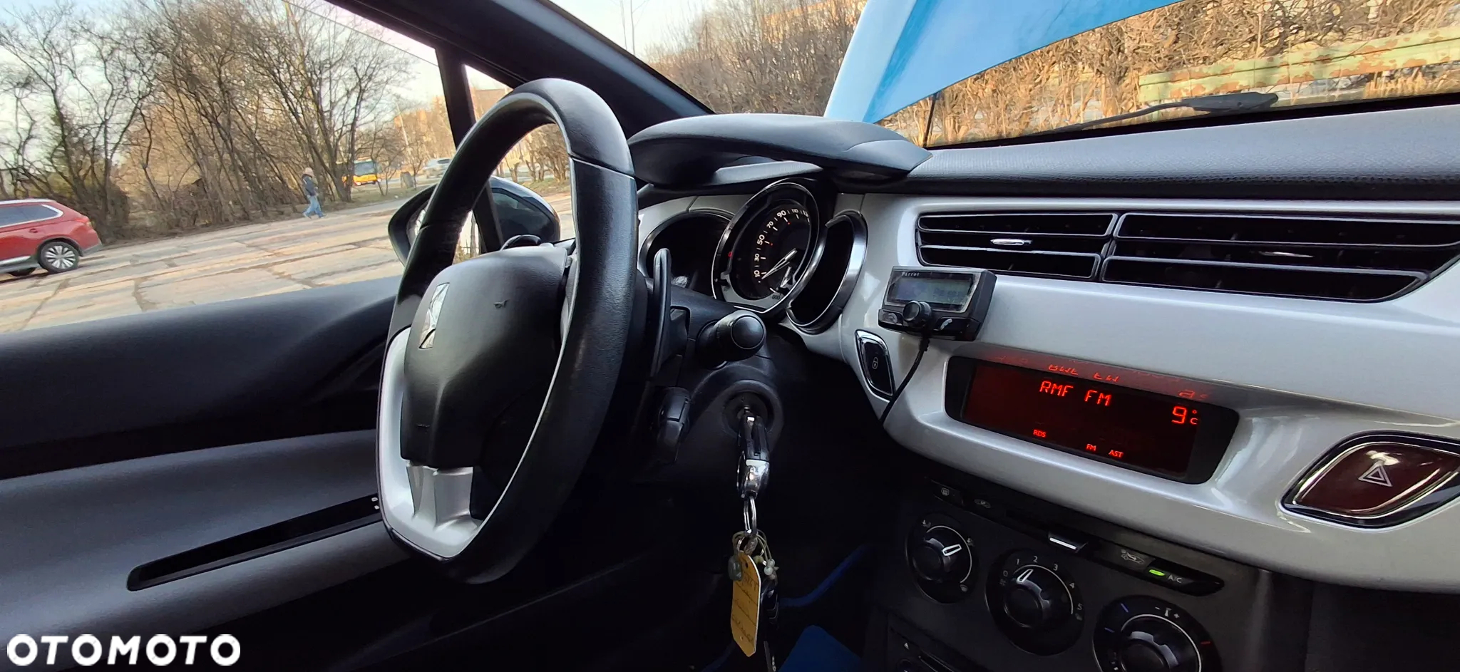 Citroën DS3 VTi 95 EGS Chic - 25