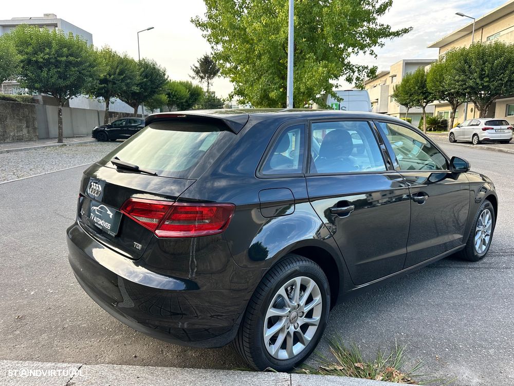 Audi A3 Sportback 1.6 TDI Attraction S tronic - 11
