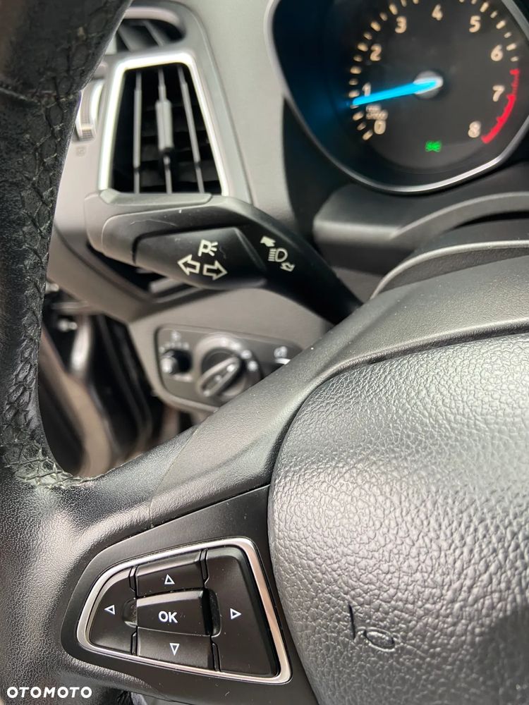 Ford Kuga 1.5 EcoBoost 2x4 SYNC - 16