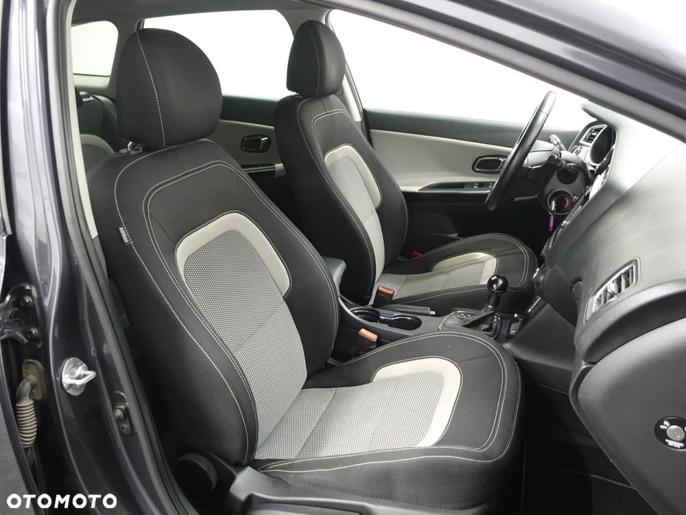 Kia Ceed 1.6 CRDi 136 DCT ISG Spirit - 27