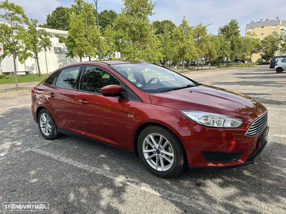 Ford Focus 1.0 EcoBoost S&S Aut. Business Edition - 5