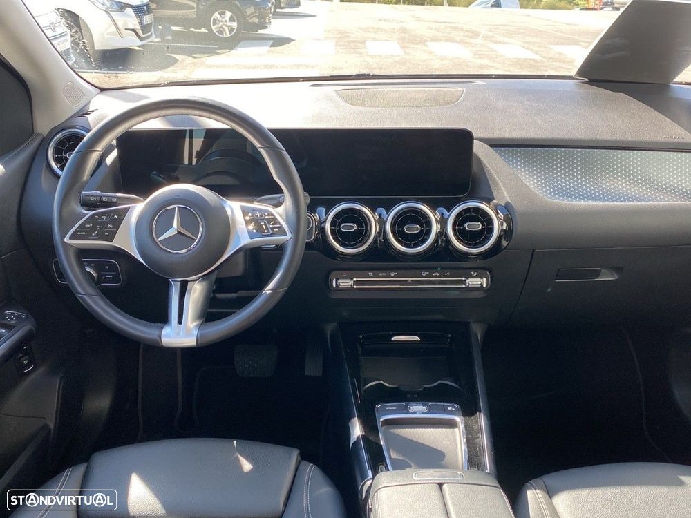 Mercedes-Benz B 180 d - 8