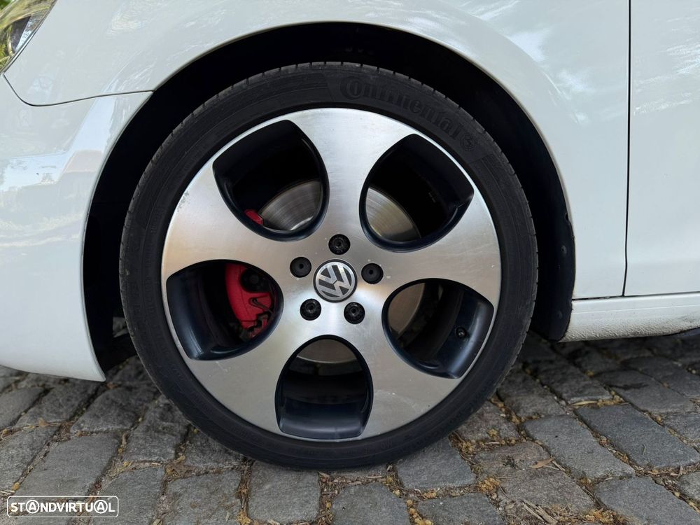 VW Golf 2.0 TSi GTI - 28