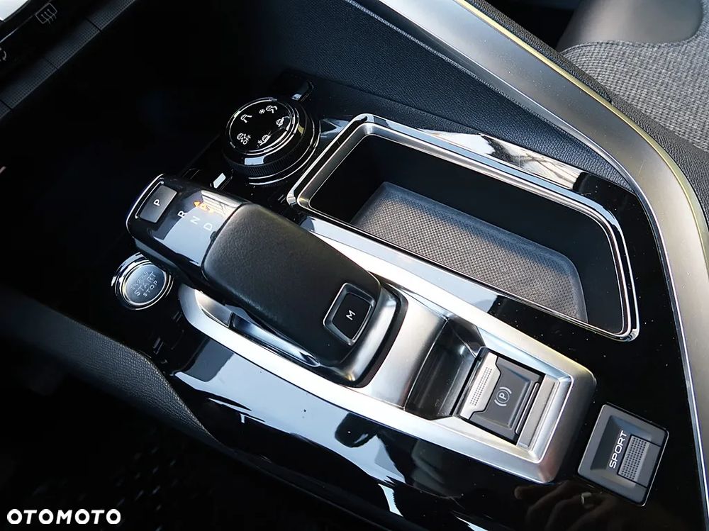 Peugeot 3008 1.5 BlueHDi Crossway S&S EAT8 - 21