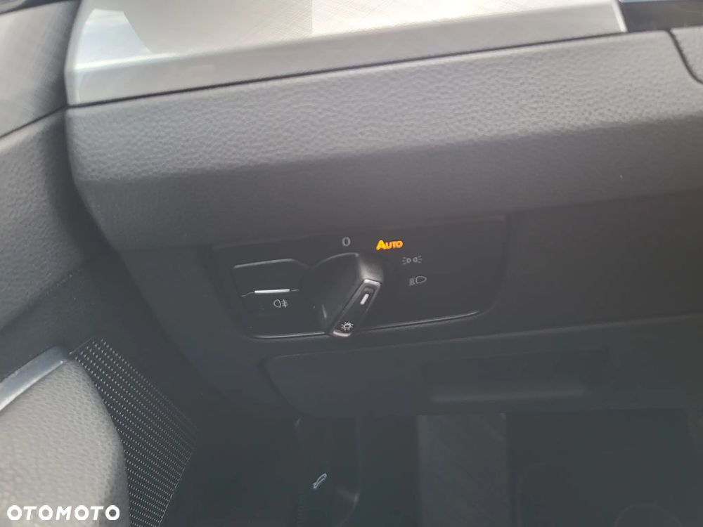 Volkswagen Passat 2.0 TSI Business DSG - 15