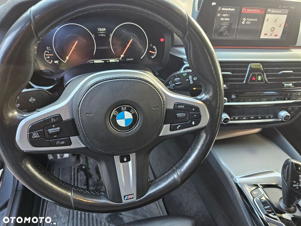 BMW Seria 5 520d xDrive - 9