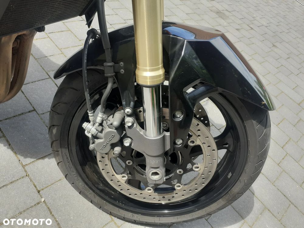Suzuki GSR - 31