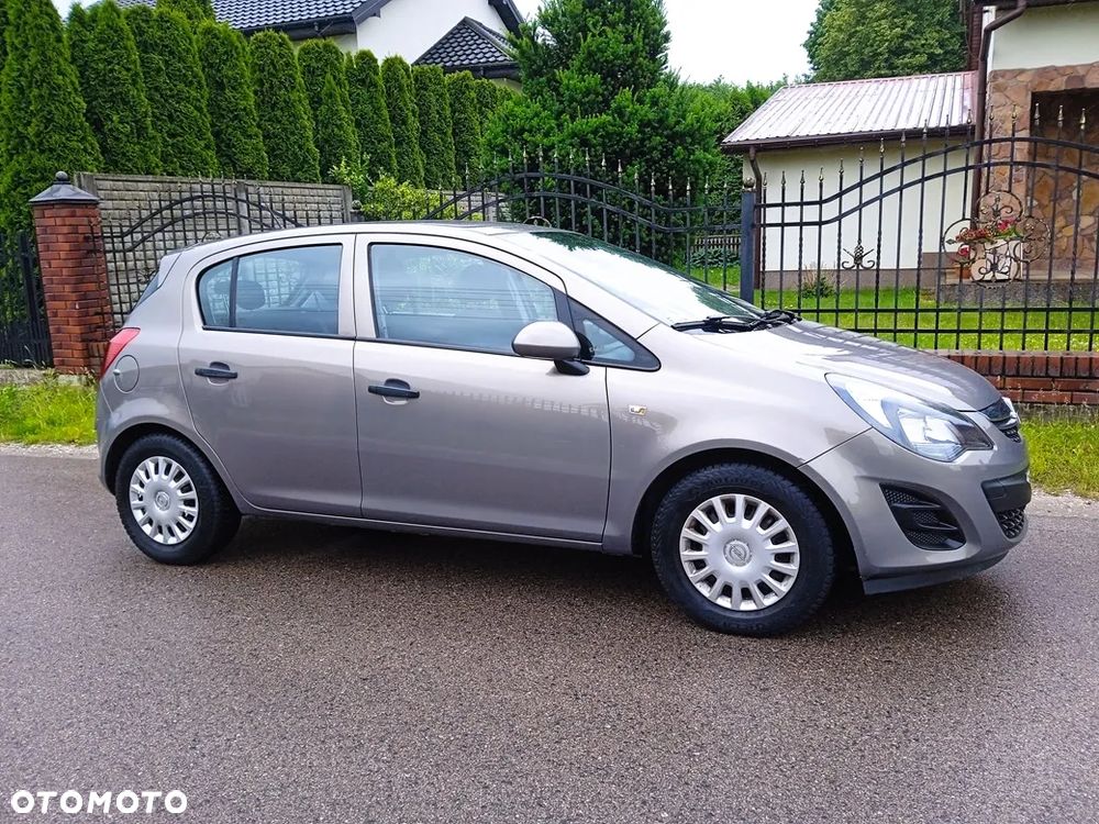 Opel Corsa 1.2 16V Cosmo - 19