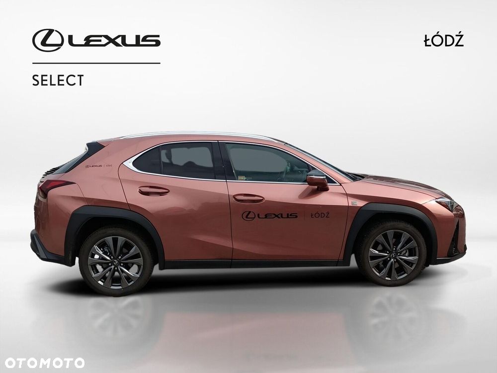 Lexus UX - 7