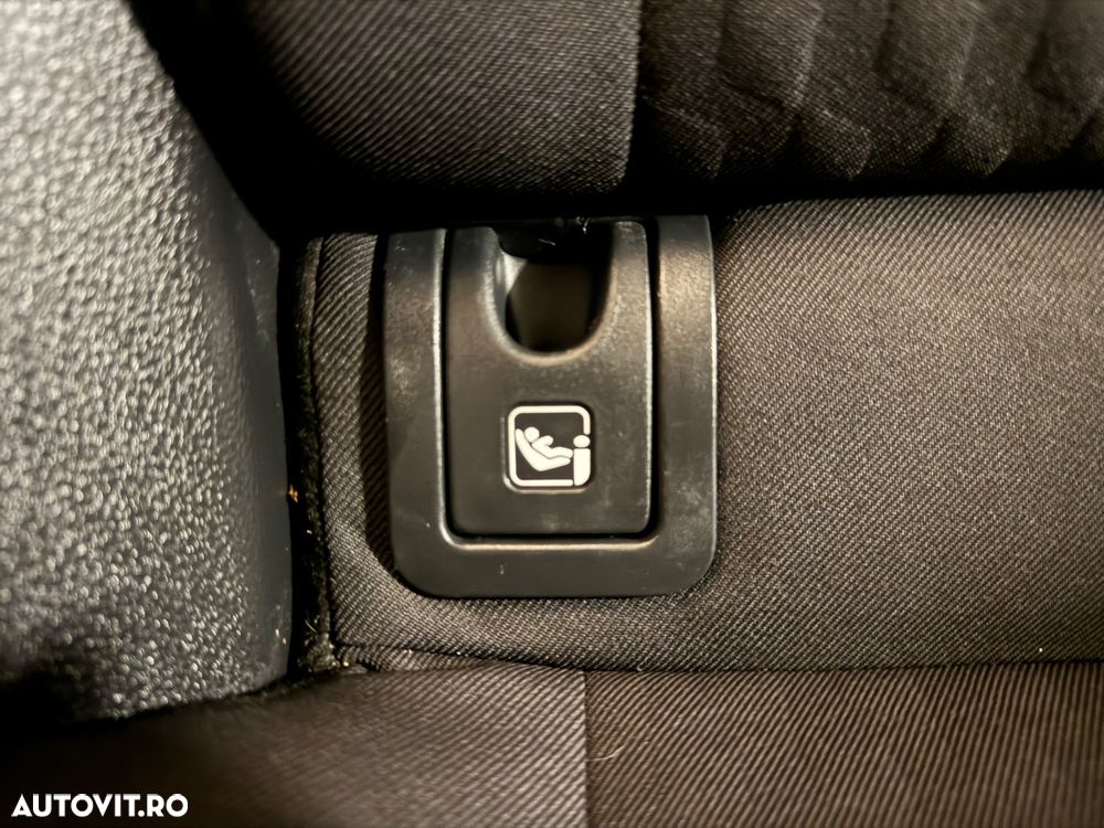 Toyota Yaris Hybrid 130 1.5 VVT-i Style - 27