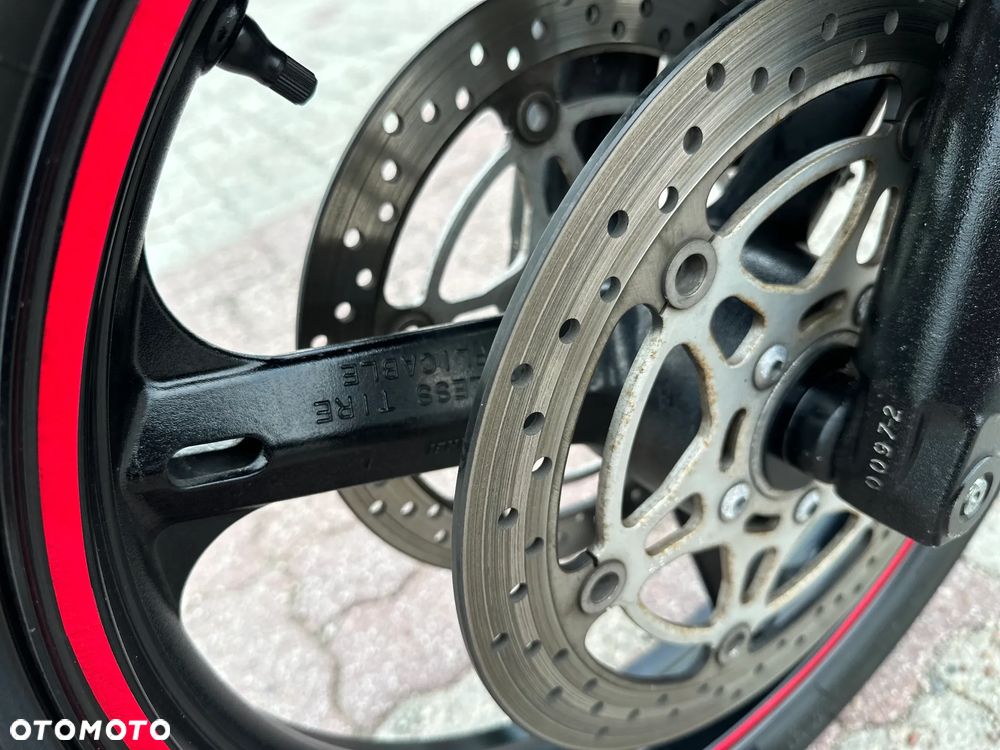 Suzuki V-STROM - 14