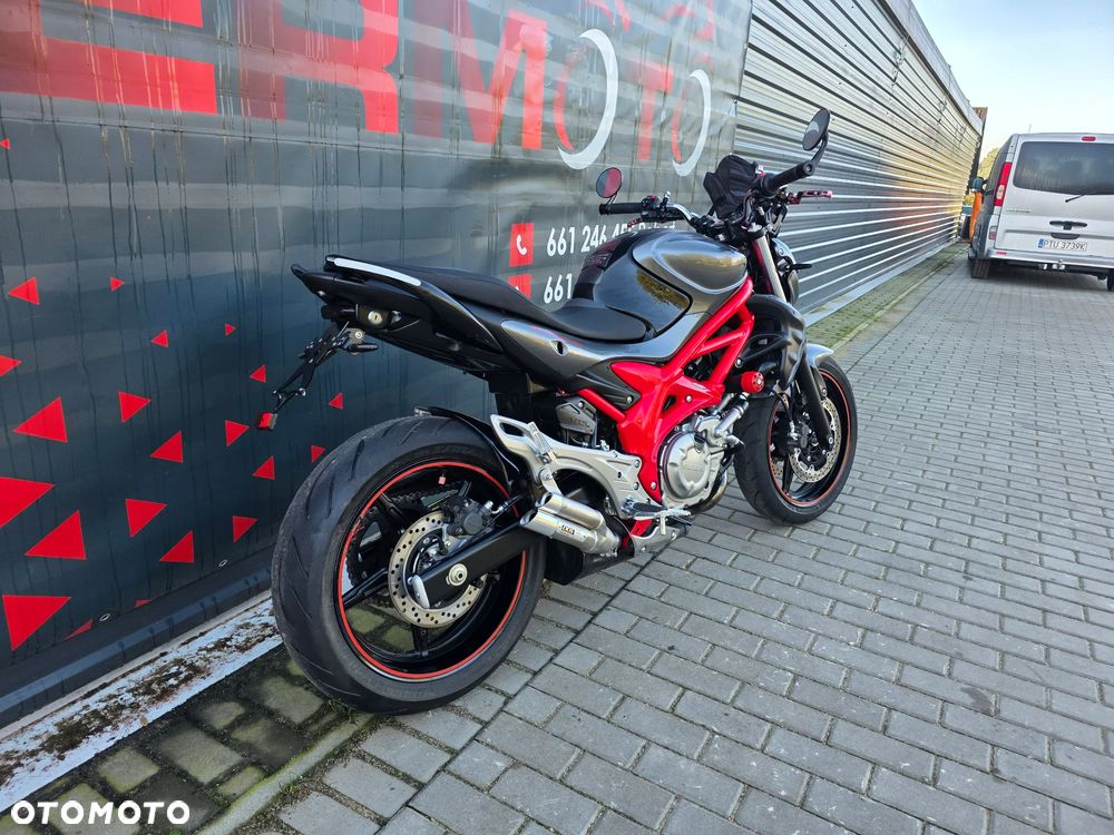 Suzuki Gladius - 3