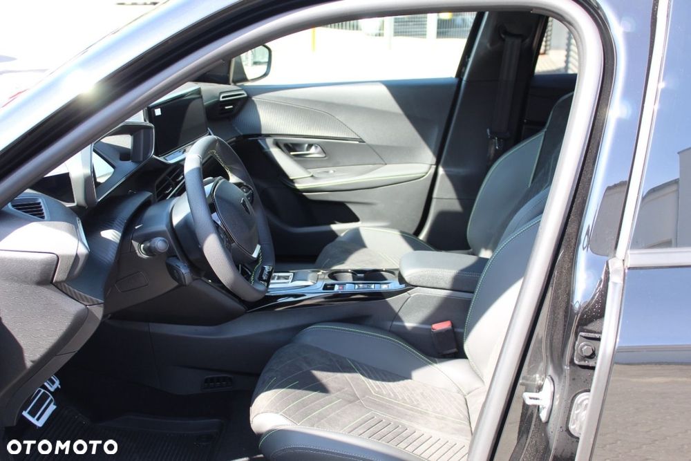 Peugeot 2008 - 13