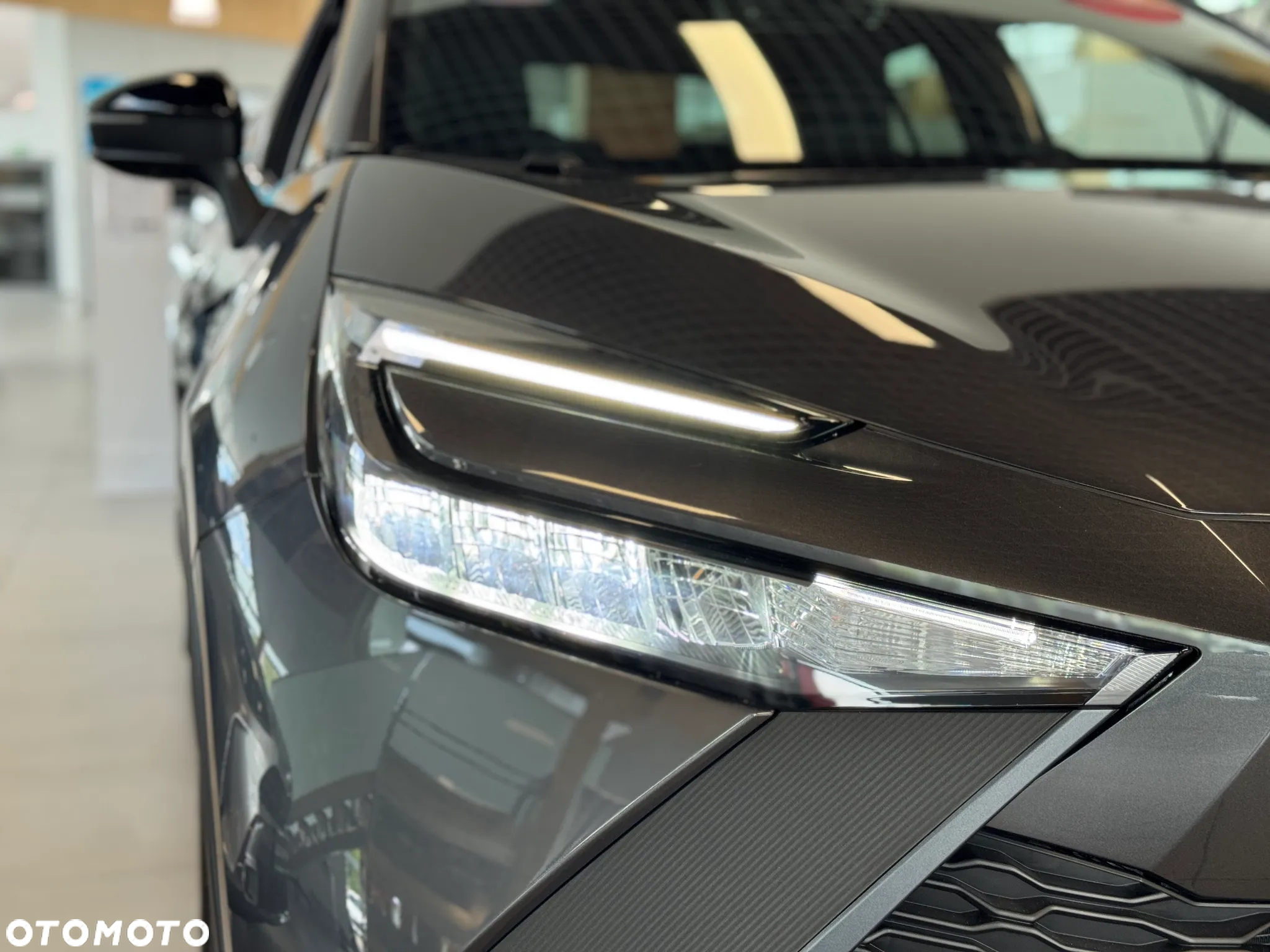 Toyota C-HR 2.0 PHEV Dynamic Force Style - 9