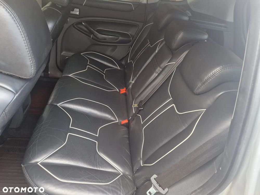 Ford Kuga 2.0 TDCi Individual - 14