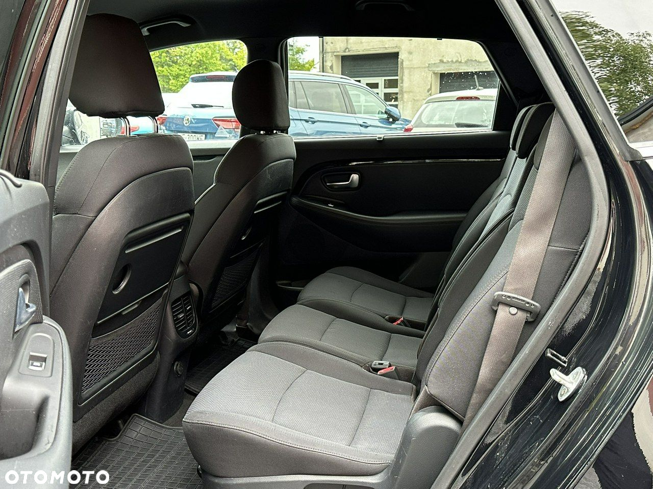 Kia Carens 1.6 GDI L - 15