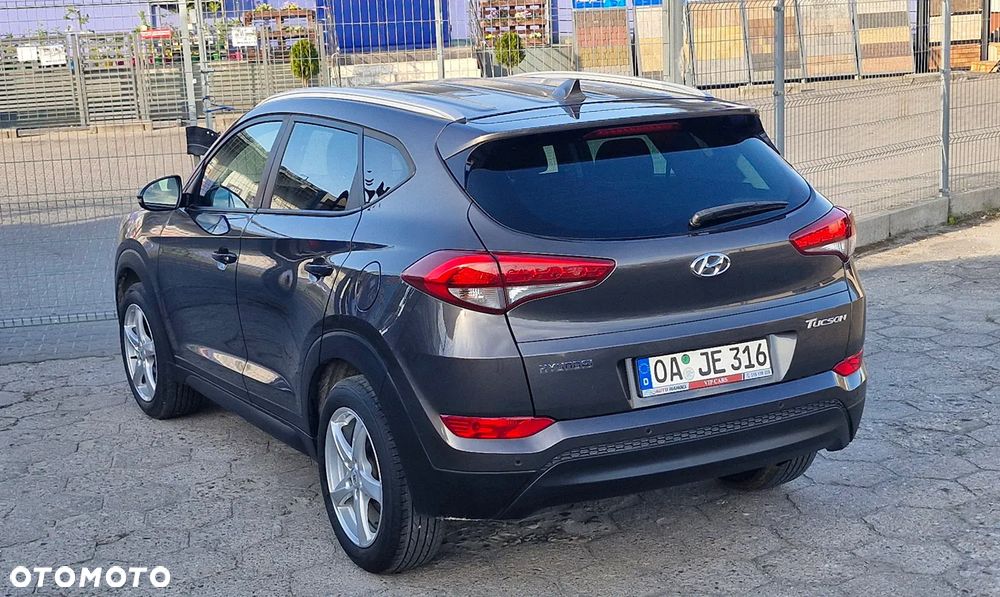 Hyundai Tucson 1.7 CRDI BlueDrive Comfort 2WD - 5