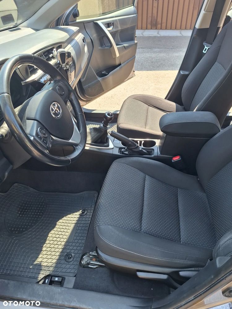 Toyota Corolla 1.6 Premium EU6 - 7