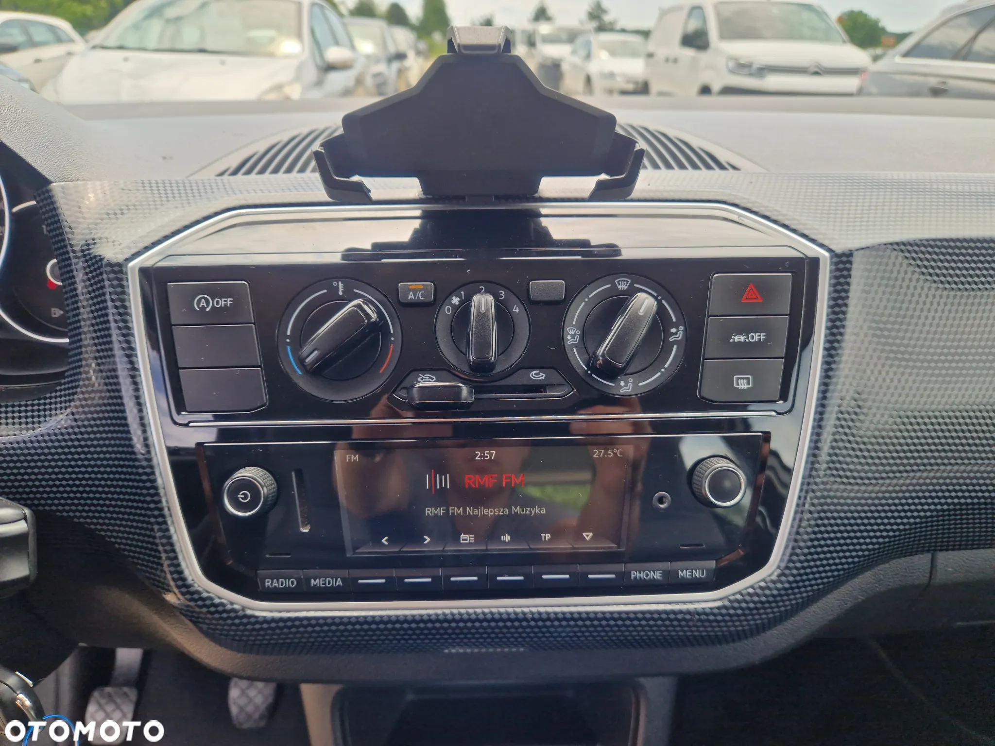 Volkswagen up! (BlueMotion Technology) move - 16